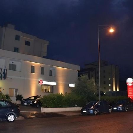Hotel Palace 焦亚陶罗 外观 照片