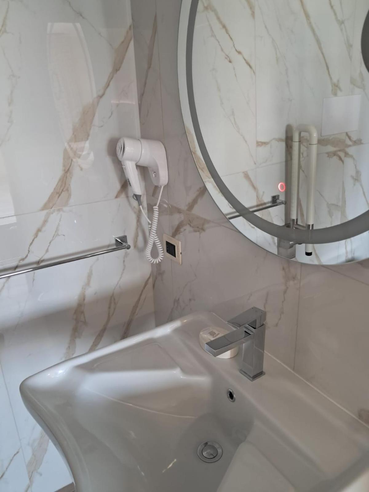 Hotel Palace 焦亚陶罗 外观 照片