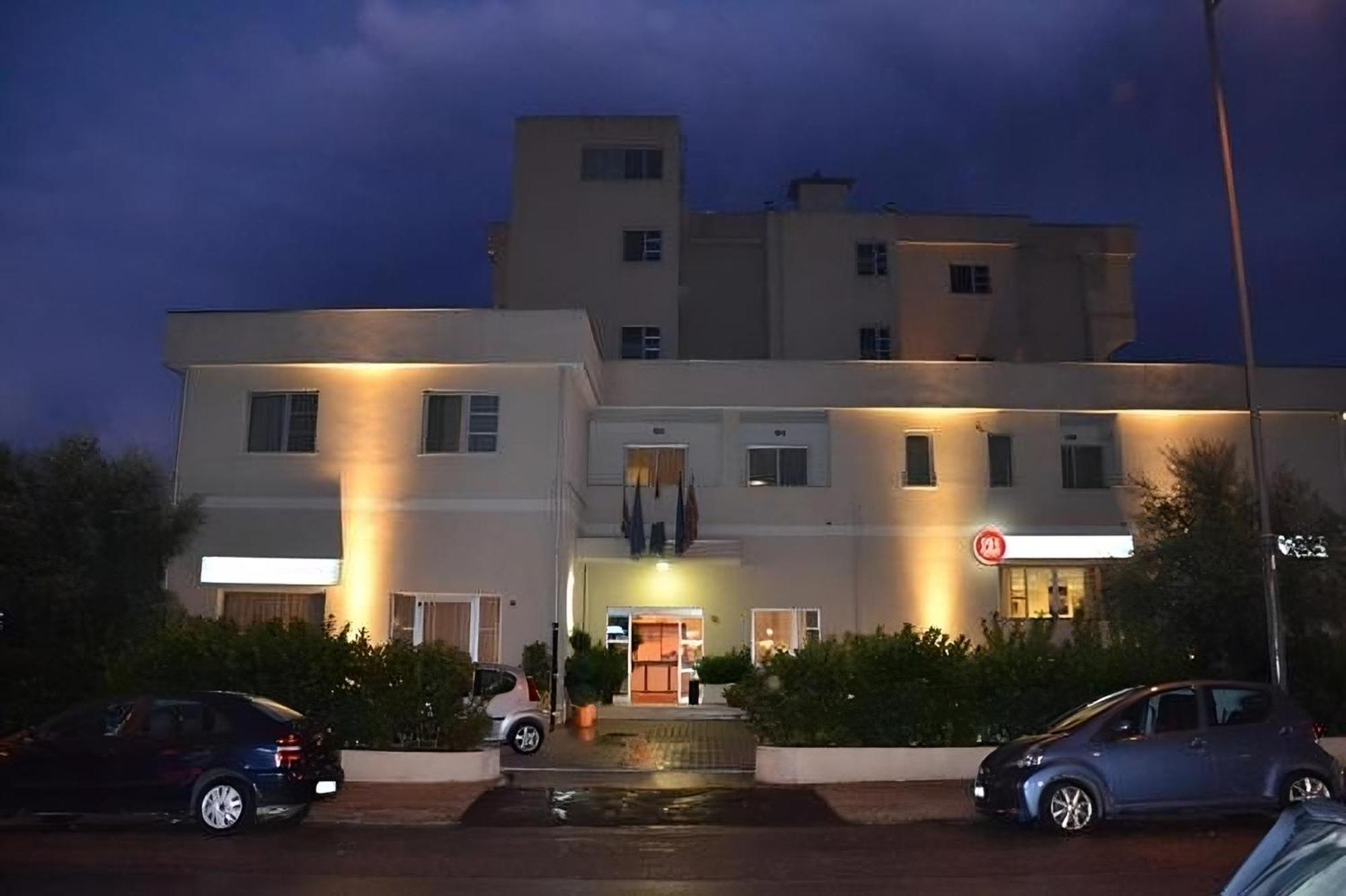 Hotel Palace 焦亚陶罗 外观 照片