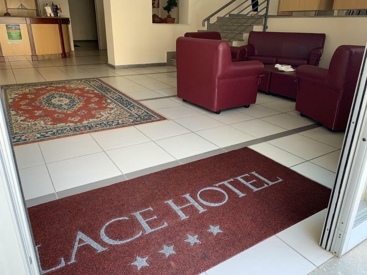 Hotel Palace 焦亚陶罗 外观 照片